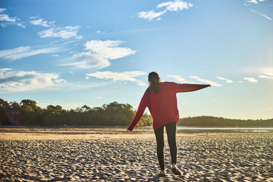 May Light Knit Layers for Cool Mornings and Mild Afternoons