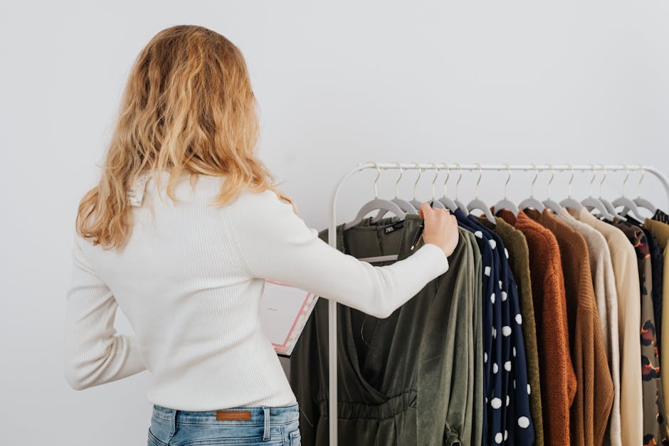 The Hourglass Capsule Wardrobe: Pieces That Actually Fit