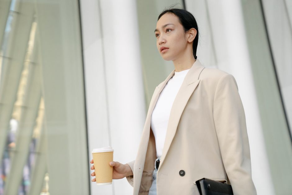 Interview Outfit Rules: Stop Treating Interview Outfits Like A Costume. Here’s What Hiring Managers Actually Notice.